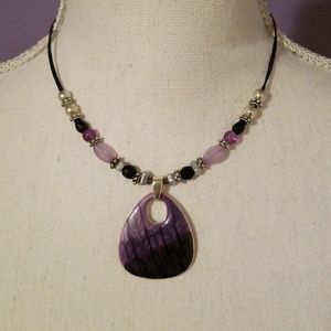 Purple pendant necklace